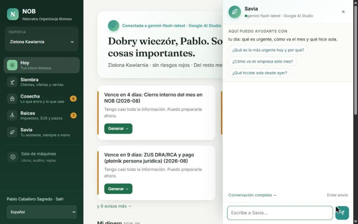 Savia, asystentka NOB, odpowiada na pytanie o firmę